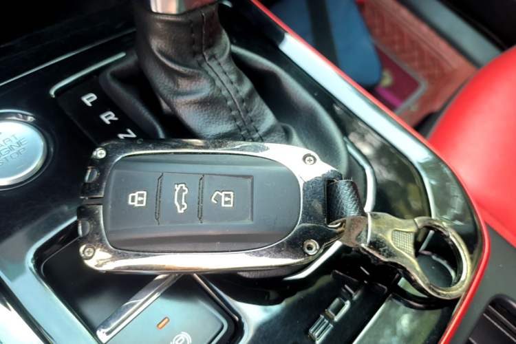Used Dongfeng Aeolus Yixuan 2021 230T Automatic Zuiying Knight Edition Vehicle Key