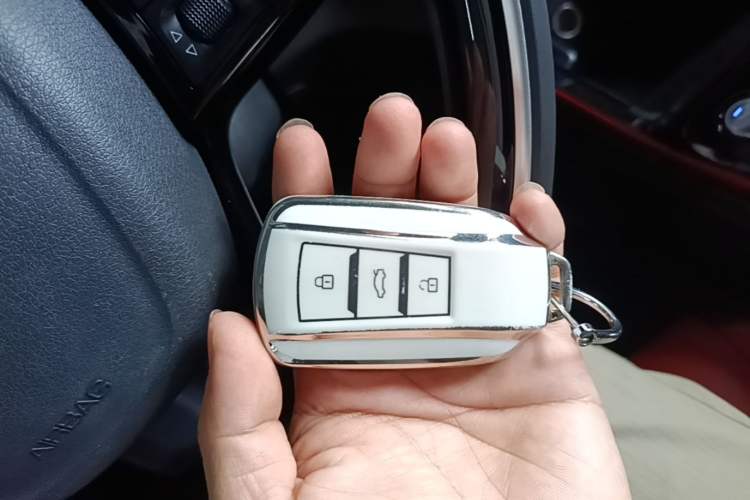 Used Dongfeng Aeolus Yixuan 2021 230T Automatic Zuiying Knight Edition Vehicle Key