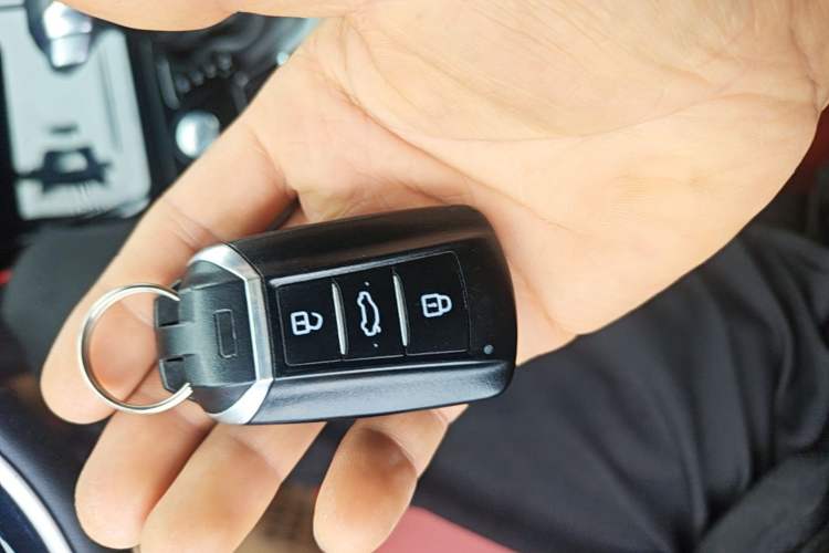 Used Dongfeng Aeolus Yixuan 2021 230T Automatic Dream-Chasing Rider Edition Vehicle Key