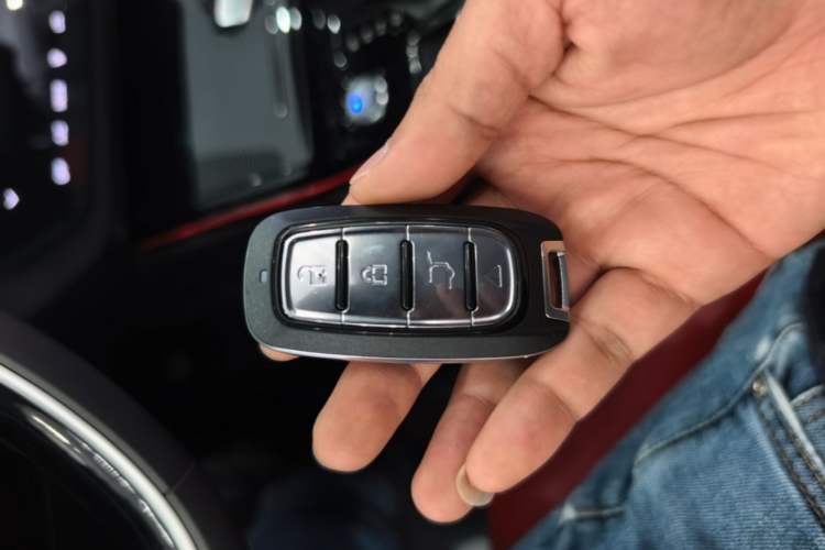 Used Dongfeng Aeolus Yixuan 2021 230T Automatic Zuiying Knight Edition Vehicle Key