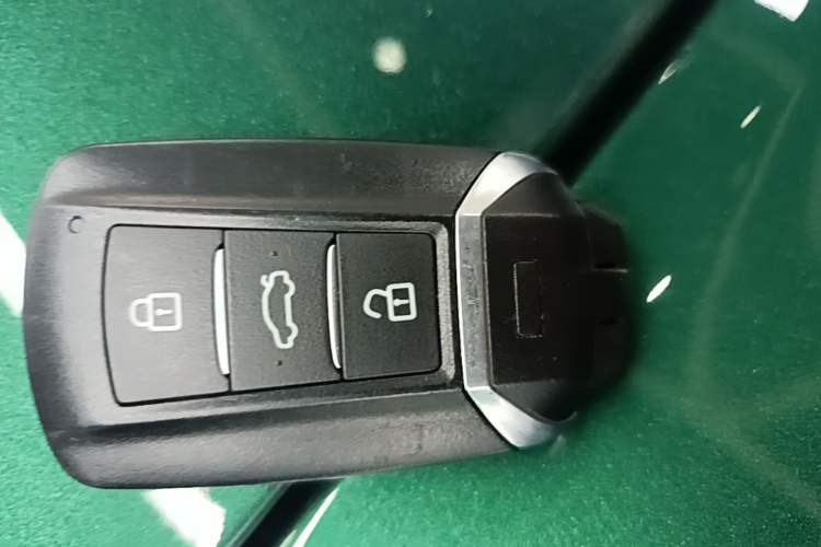 Used Dongfeng Aeolus Yixuan 2021 230T Automatic Zuiying Knight Edition Vehicle Key