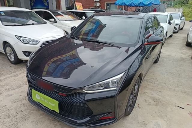 Ojetý Dongfeng Aeolus Yixuan 2021 230T Automatic Zuiying Knight Edition
