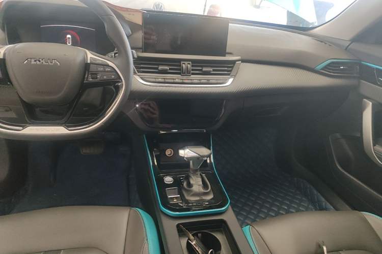 Used Dongfeng Aeolus Yixuan 2021 230T Automatic Dream-Chasing Edition Audio And AC Panel