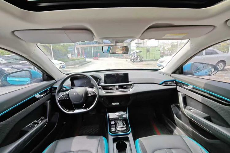 Used Dongfeng Aeolus Yixuan 2021 230T Automatic Chasing Shadow Edition Audio And AC Panel