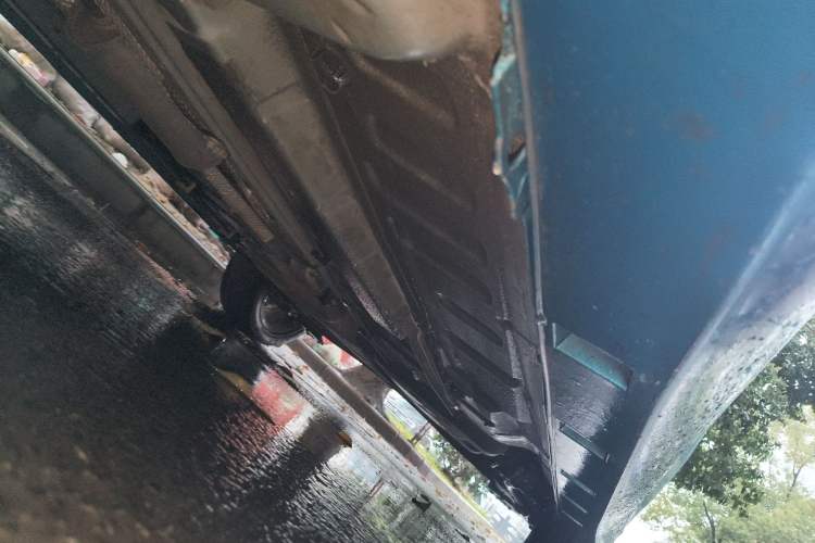 Used Dongfeng Aeolus Yixuan 2021 230T Automatic Chasing Shadow Edition Chassis Front Left