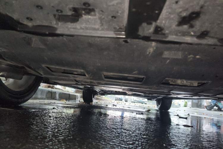 Used Dongfeng Aeolus Yixuan 2021 230T Automatic Chasing Shadow Edition Chassis Front