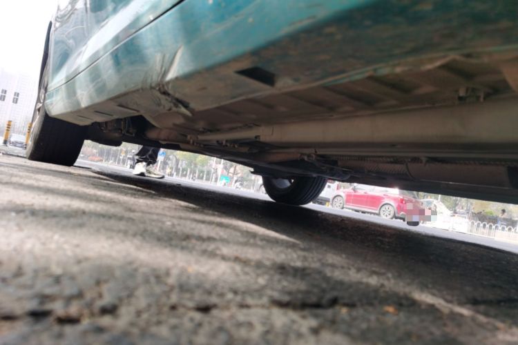 Used Dongfeng Aeolus Yixuan 2021 230T Automatic ZuiFeng Edition Chassis Front Right
