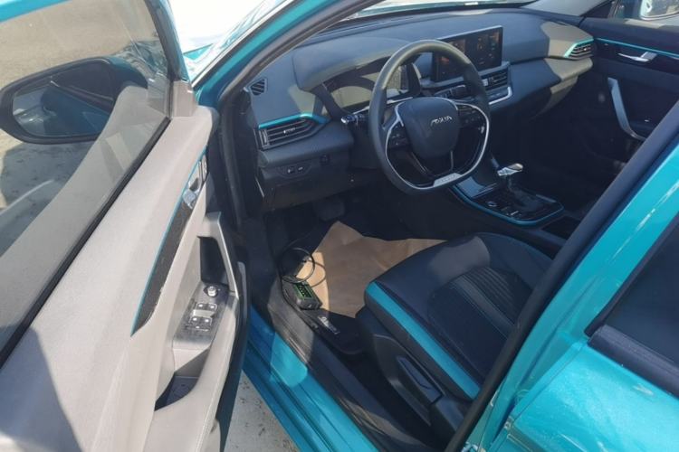 Used Dongfeng Aeolus Yixuan 2021 230T Automatic Glory Edition Driver Seat