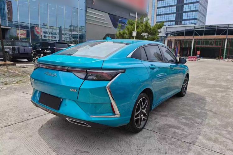 Used Dongfeng Aeolus Yixuan 2021 230T Automatic Chasing Shadow Edition Exterior 5