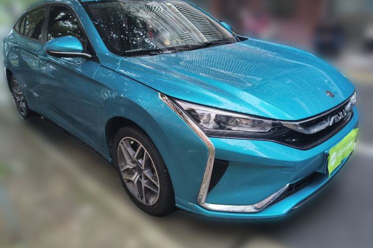 Used Dongfeng Aeolus Yixuan 2021 230T Automatic Chasing Shadow Edition Front Right 45 Deg