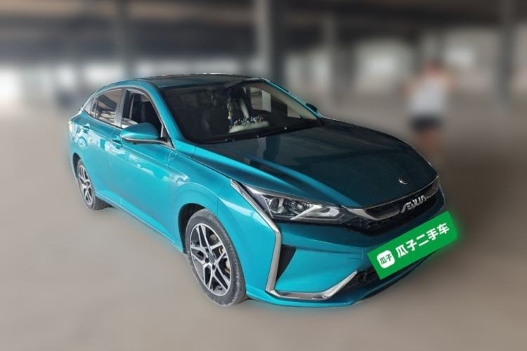 Used Dongfeng Aeolus Yixuan 2021 230T Automatic Chasing Shadow Edition Front Right 45 Deg
