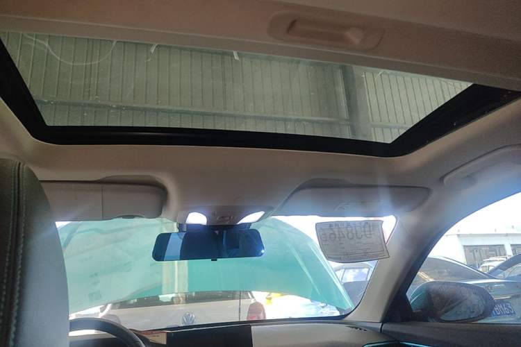 Used Dongfeng Aeolus Yixuan 2021 230T Automatic Dream-Chasing Edition Headliner