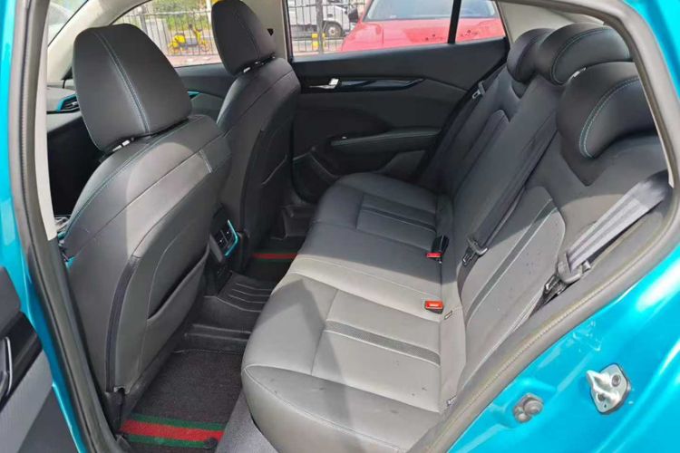 Used Dongfeng Aeolus Yixuan 2021 230T Automatic Chasing Shadow Edition Interior 3