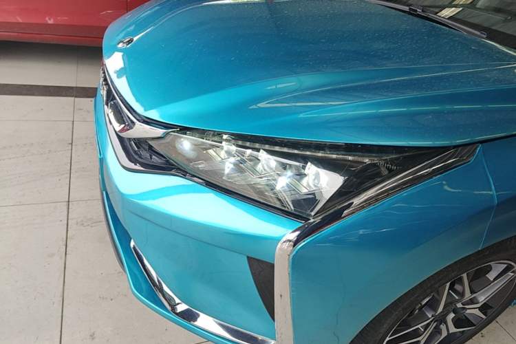 Used Dongfeng Aeolus Yixuan 2021 230T Automatic Dream-Chasing Edition Left Front Headlight