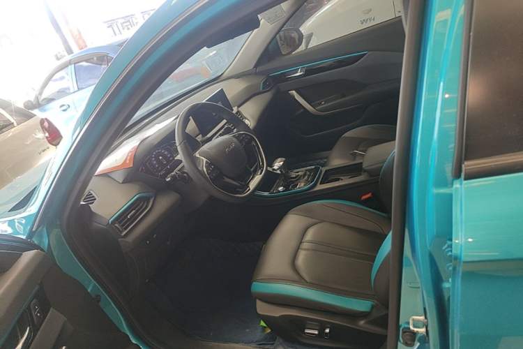 Used Dongfeng Aeolus Yixuan 2021 230T Automatic Dream-Chasing Edition Left Front Seat