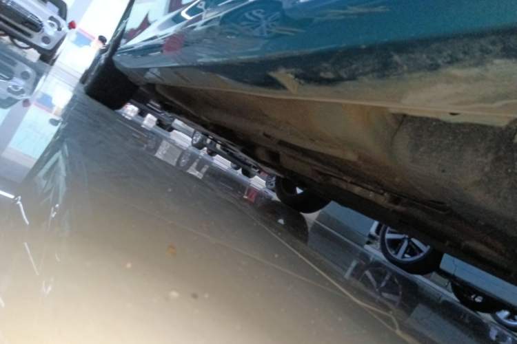 Used Dongfeng Aeolus Yixuan 2021 230T Automatic Chasing Shadow Edition Left Side Sill