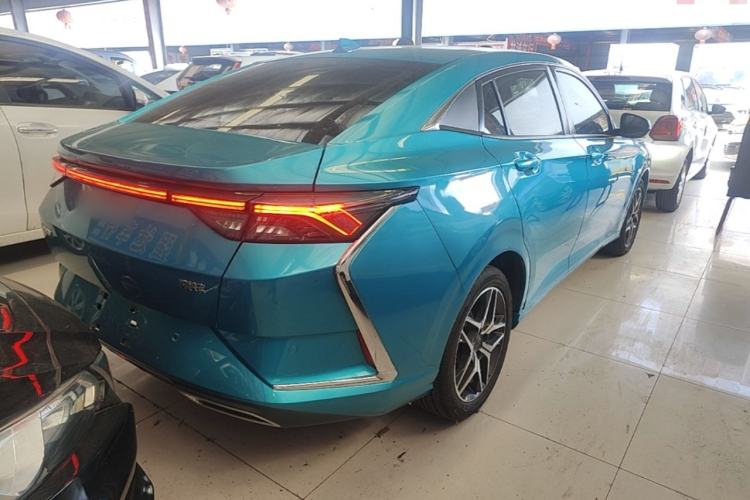 Used Dongfeng Aeolus Yixuan 2021 230T Automatic Dream-Chasing Edition Rear Right 45 Deg
