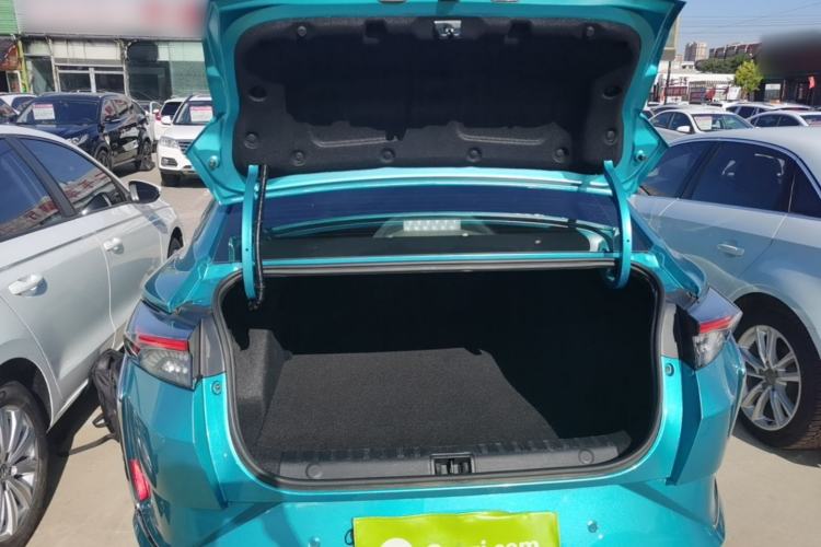 Used Dongfeng Aeolus Yixuan 2021 230T Automatic Glory Edition Trunk