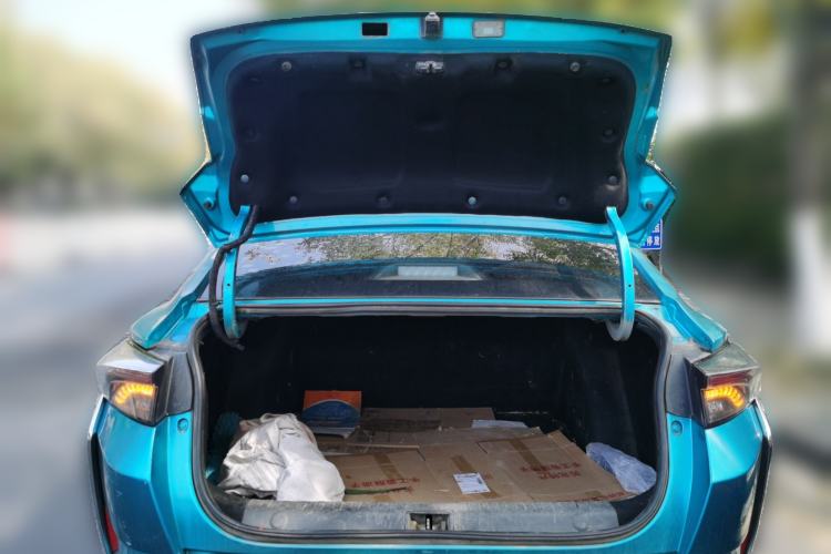 Used Dongfeng Aeolus Yixuan 2021 230T Automatic ZuiFeng Edition Trunk