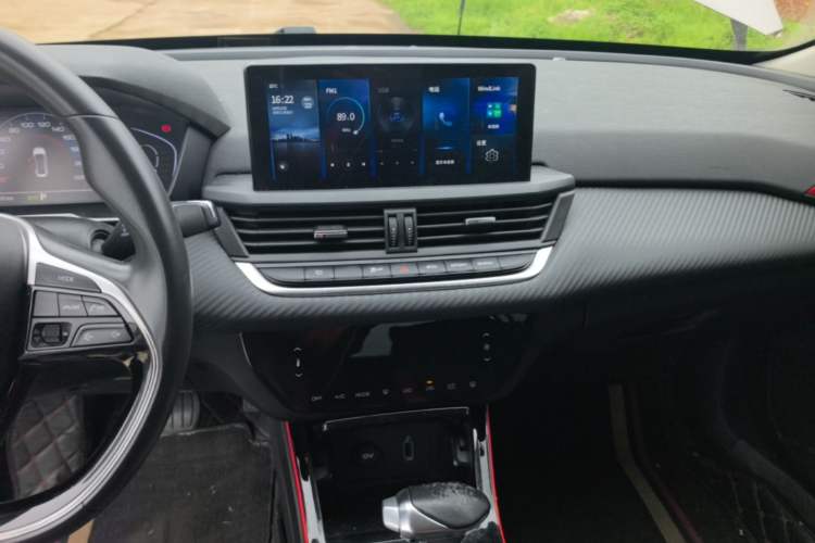 Used Dongfeng Aeolus Yixuan 2021 230T Automatic Glory Edition Audio And AC Panel
