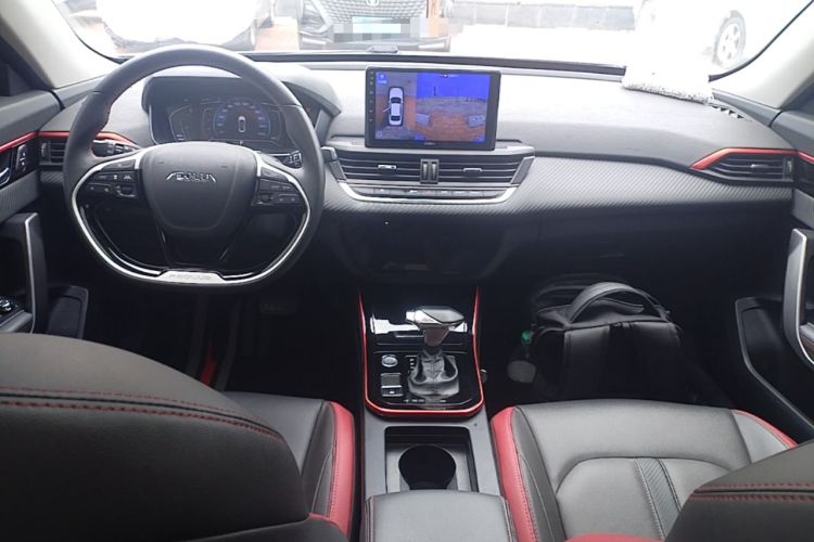 Used Dongfeng Aeolus Yixuan 2021 230T Automatic Dream-Chasing Edition Center Console