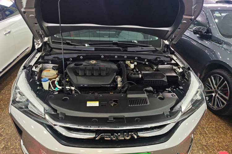 Used Dongfeng Aeolus Yixuan 2021 230T Automatic Chasing Shadow Edition Engine Bay