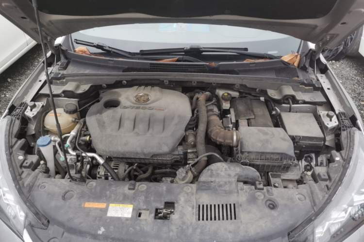 Used Dongfeng Aeolus Yixuan 2021 230T Automatic Dream-Chasing Edition Engine Bay