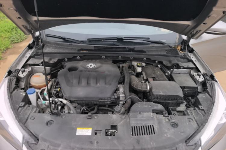 Used Dongfeng Aeolus Yixuan 2021 230T Automatic Glory Edition Engine Bay