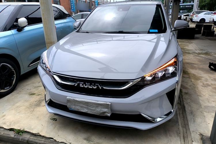 Used Dongfeng Aeolus Yixuan 2021 230T Automatic Dream-Chasing Edition Front