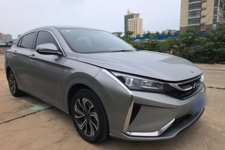 Used Dongfeng Aeolus Yixuan 2021 230T Automatic Glory Edition Front Right 45 Deg