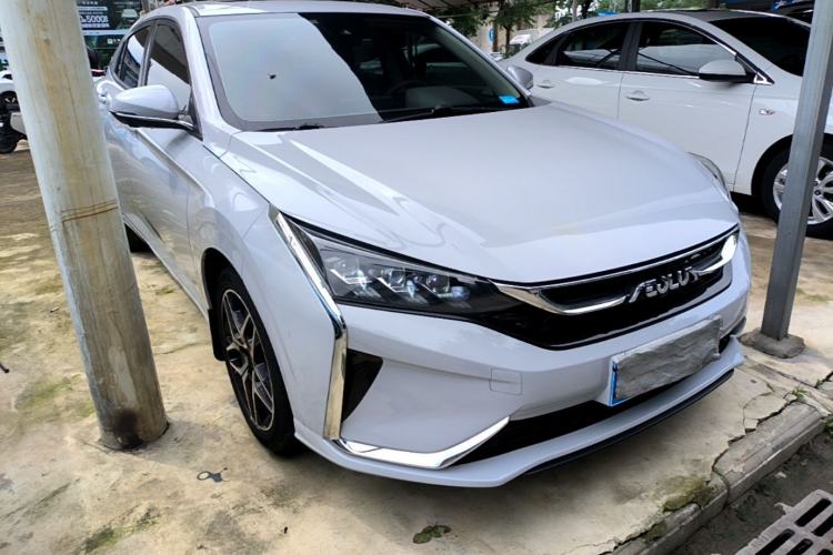 Used Dongfeng Aeolus Yixuan 2021 230T Automatic Dream-Chasing Edition Front Right 45 Deg