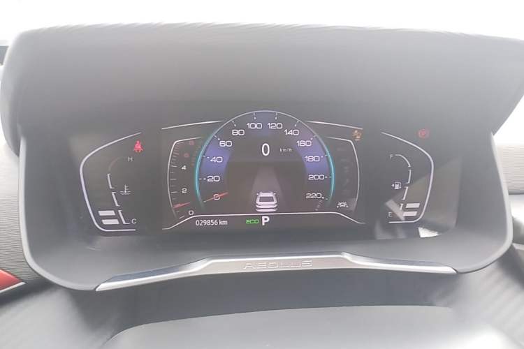 Used Dongfeng Aeolus Yixuan 2021 230T Automatic Dream-Chasing Edition Instrument Cluster