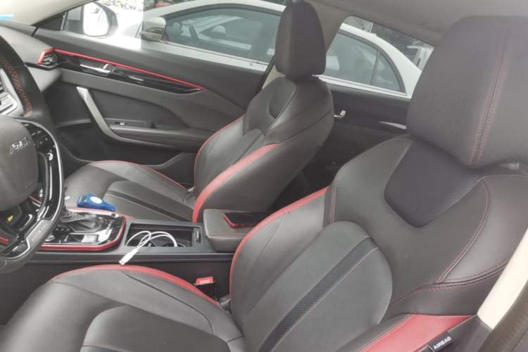 Used Dongfeng Aeolus Yixuan 2021 230T Automatic Dream-Chasing Edition Left Front Seat