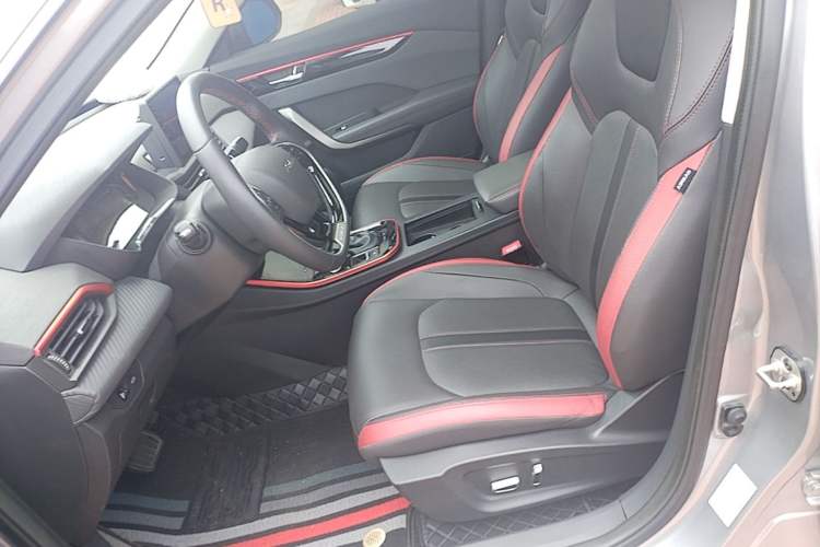 Used Dongfeng Aeolus Yixuan 2021 230T Automatic Dream-Chasing Edition Left Front Seat