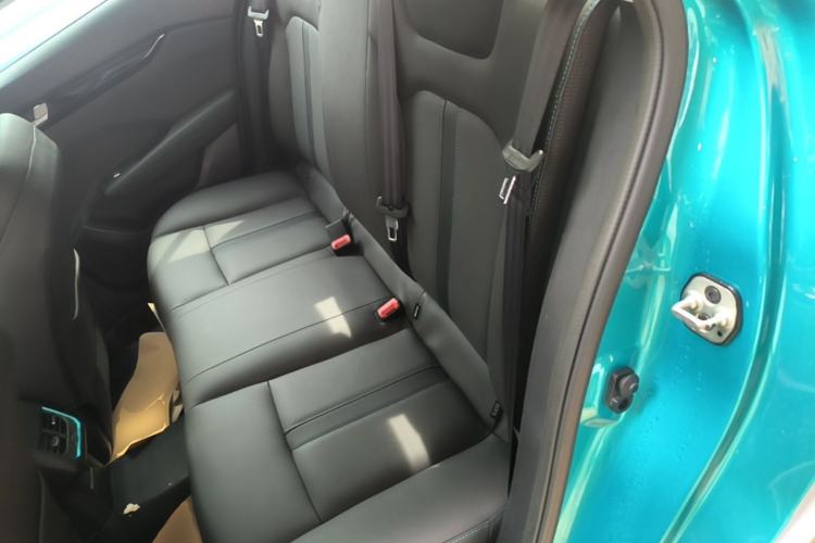 Used Dongfeng Aeolus Yixuan 2021 230T Automatic Dream-Chasing Edition Left Rear Seat