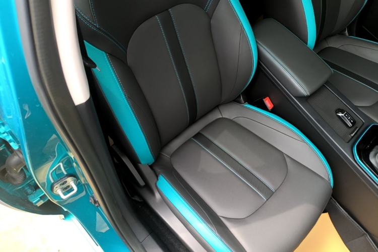 Used Dongfeng Aeolus Yixuan 2021 230T Automatic Dream-Chasing Edition Right Front Seat