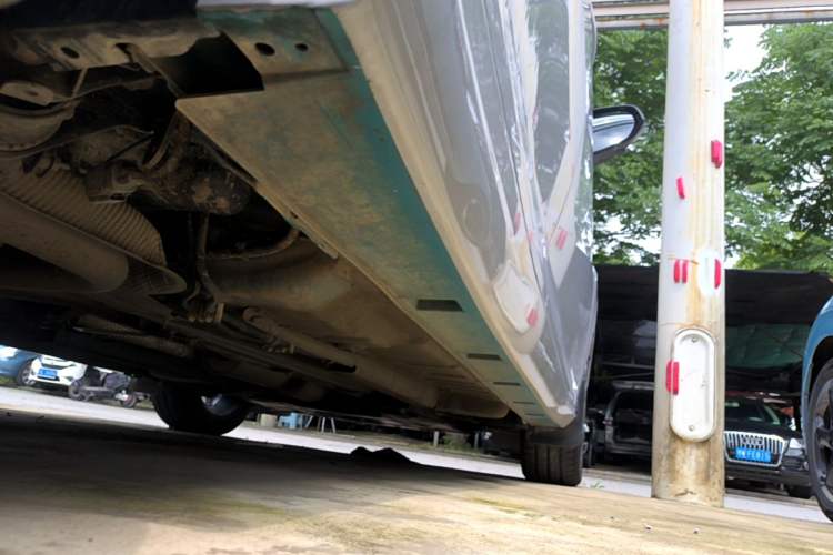 Used Dongfeng Aeolus Yixuan 2021 230T Automatic Dream-Chasing Edition Right Side Sill