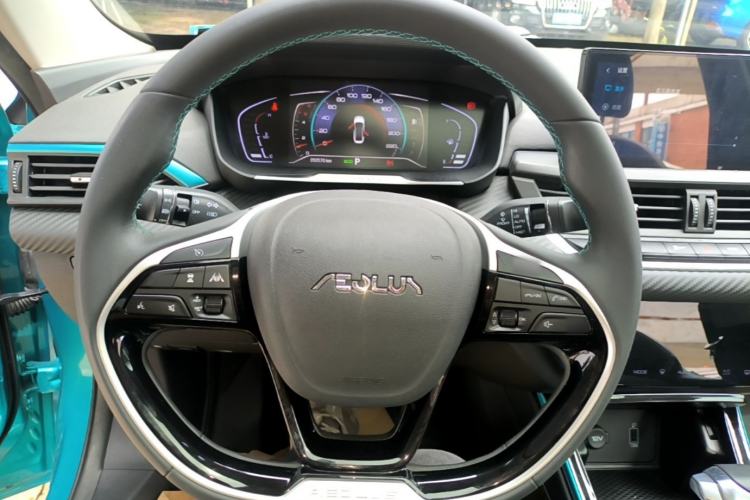 Used Dongfeng Aeolus Yixuan 2021 230T Automatic Dream-Chasing Edition Steering Wheel