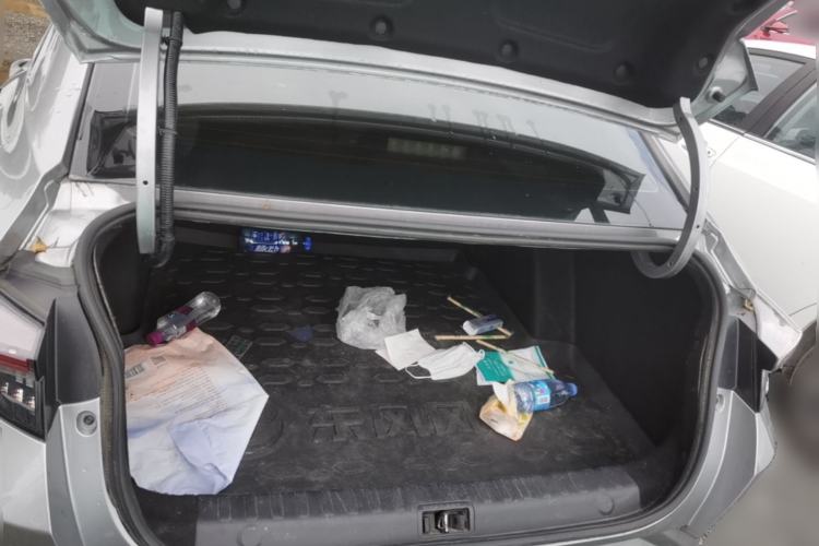 Used Dongfeng Aeolus Yixuan 2021 230T Automatic Dream-Chasing Edition Trunk