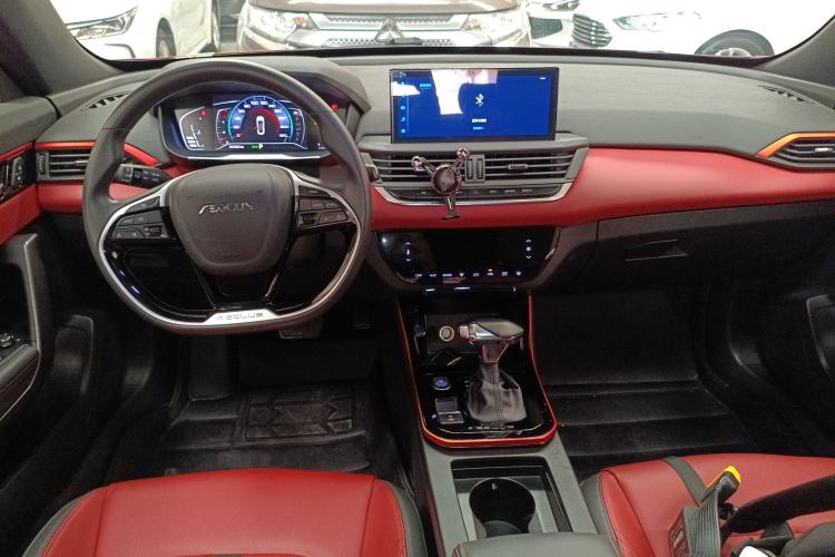 Used Dongfeng Aeolus Yixuan 2021 230T Automatic Zuiying Knight Edition Center Console
