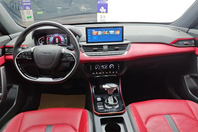 Used Dongfeng Aeolus Yixuan 2021 230T Automatic Zuiying Knight Edition Center Console