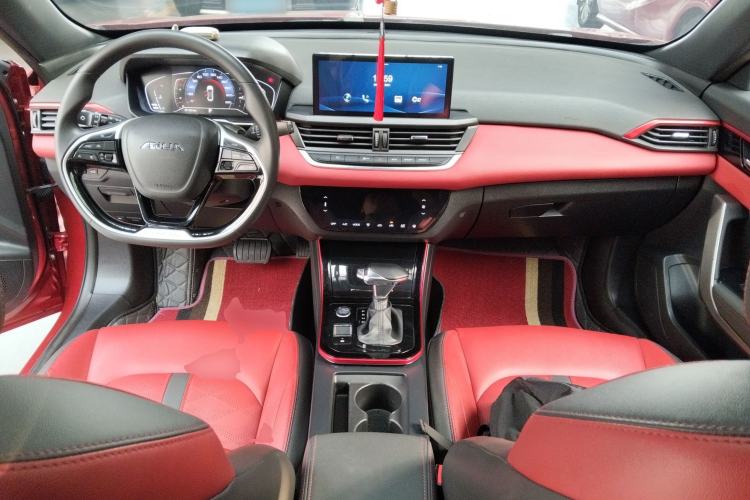 Used Dongfeng Aeolus Yixuan 2021 230T Automatic Hunter Edition Center Console