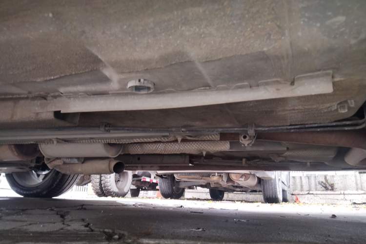 Used Dongfeng Aeolus Yixuan 2021 230T Automatic Chasing Shadow Edition Chassis Front Left