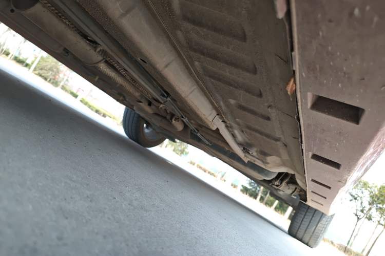 Used Dongfeng Aeolus Yixuan 2021 230T Automatic Zuiying Knight Edition Chassis Front Left