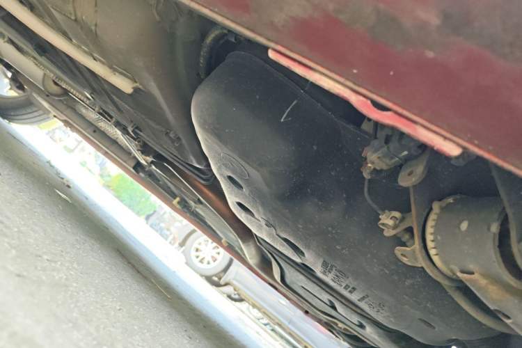Used Dongfeng Aeolus Yixuan 2021 230T Automatic Zuiying Knight Edition Chassis Rear Left
