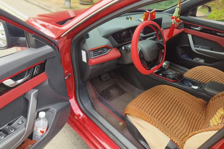 Used Dongfeng Aeolus Yixuan 2021 230T Automatic ZuiFeng Edition Driver Seat