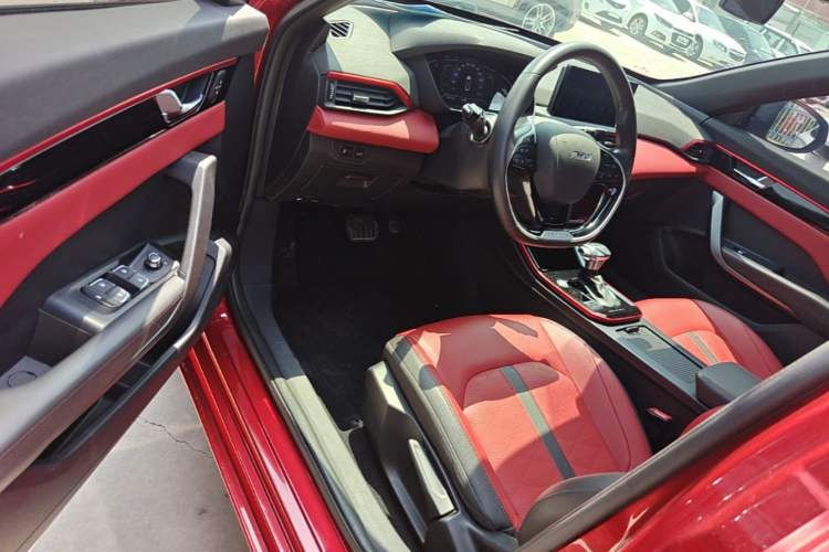 Used Dongfeng Aeolus Yixuan 2021 230T Automatic Zuiying Knight Edition Driver Seat