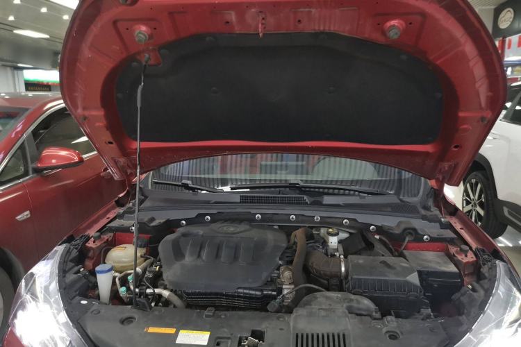 Used Dongfeng Aeolus Yixuan 2021 230T Automatic Hunter Edition Engine Bay