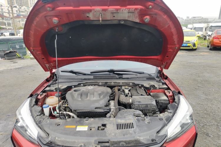Used Dongfeng Aeolus Yixuan 2021 230T Automatic Zuiying Knight Edition Engine Bay