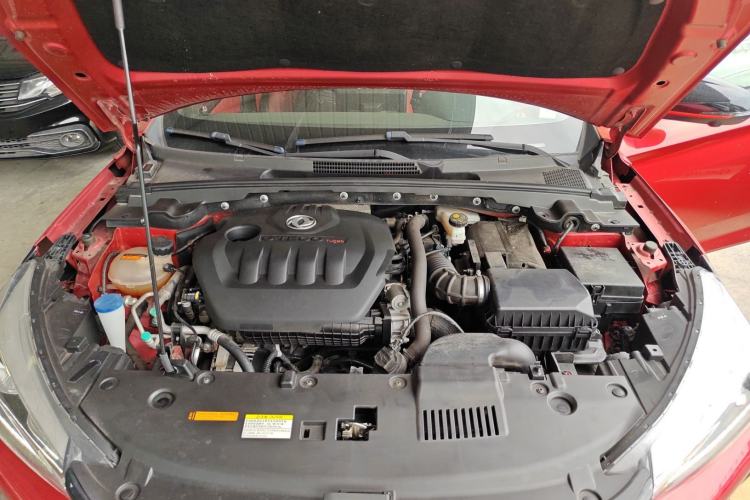 Used Dongfeng Aeolus Yixuan 2021 230T Automatic Zuiying Knight Edition Engine Bay